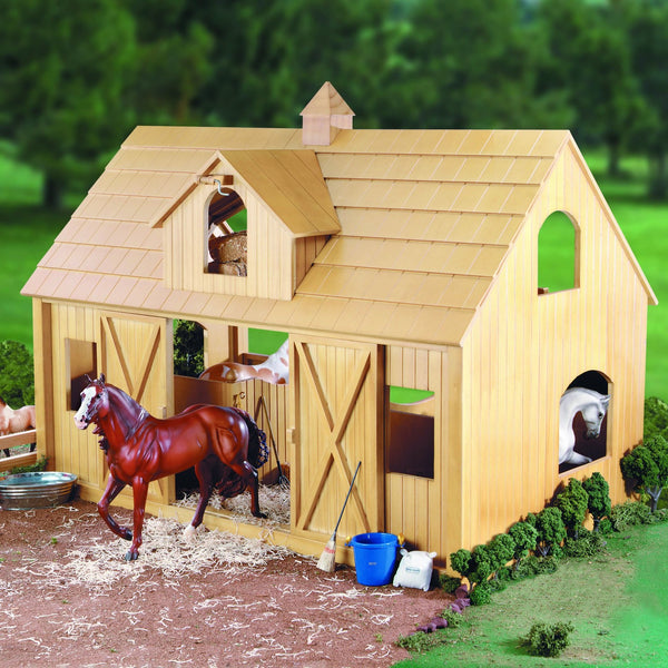 Breyer - Deluxe Wood Barn with Cupola - Quail Hollow Tack